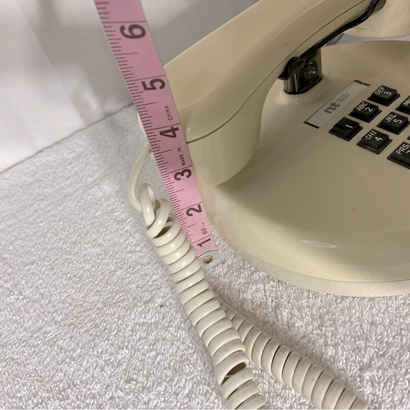 Vintage 70s Northern Telecom Ivory Round Push Button Phone Telephone - Picture 14 of 16